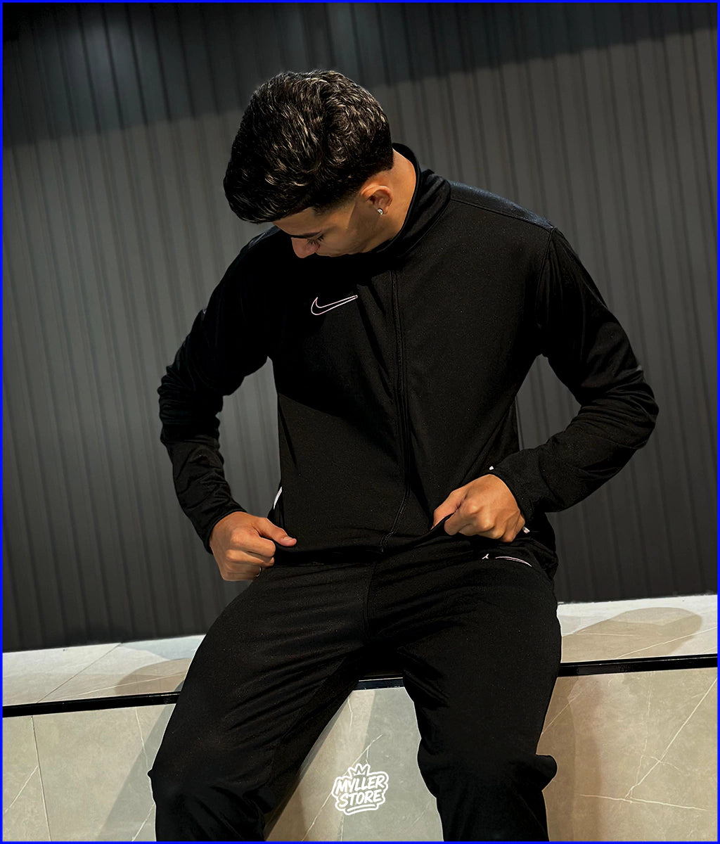 Conjunto NK Sportwear Moletom