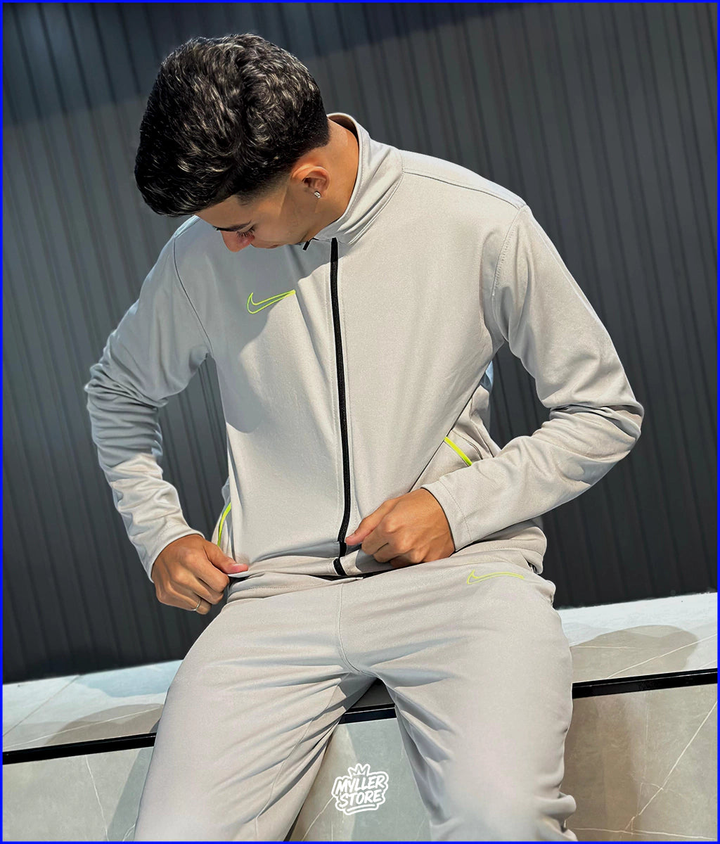 Conjunto NK Sportwear Moletom